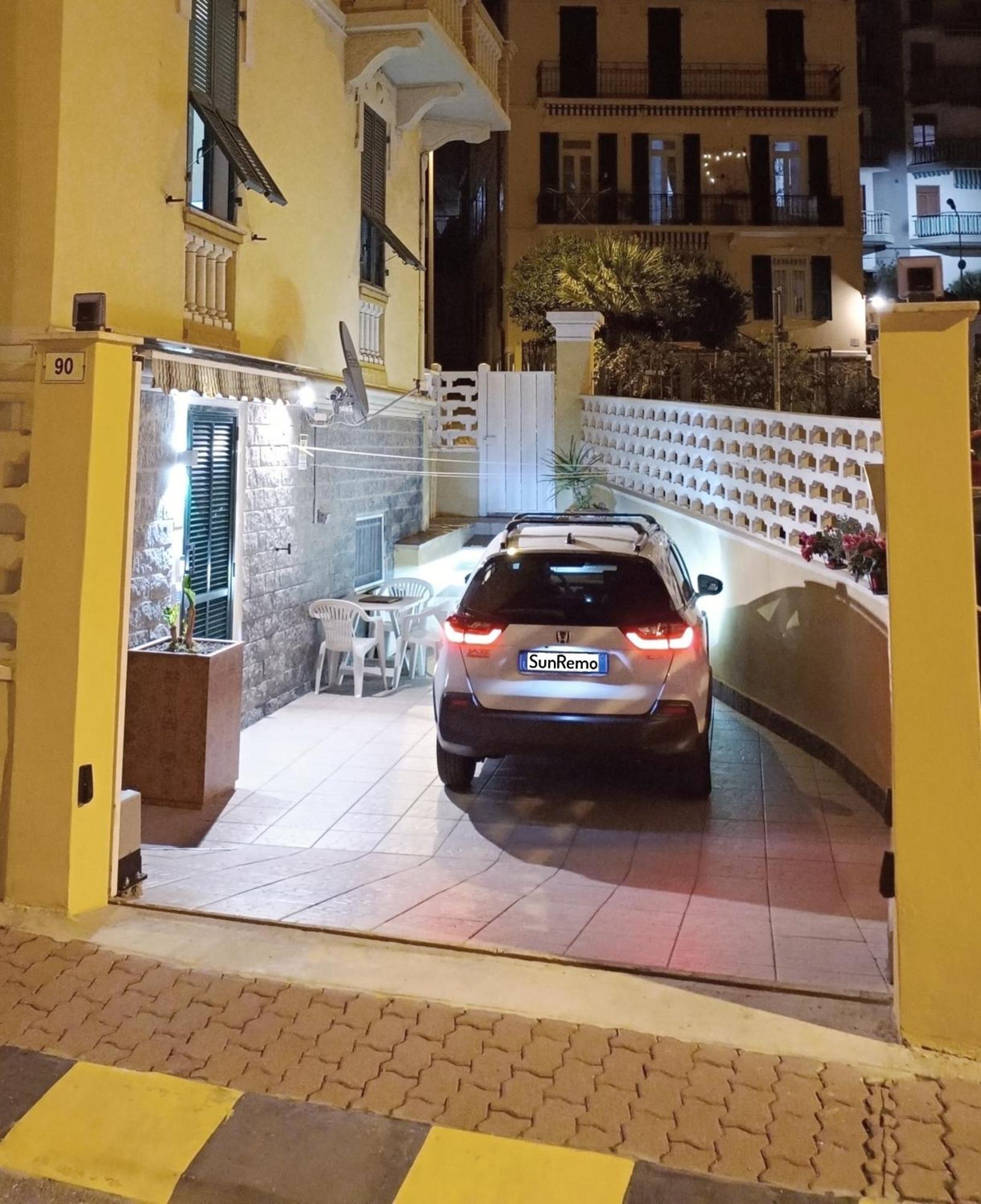 Casa Stefi Sunremo - Parcheggio Privato, 500 Mt Dalla Spiaggia San Remo Extérieur photo